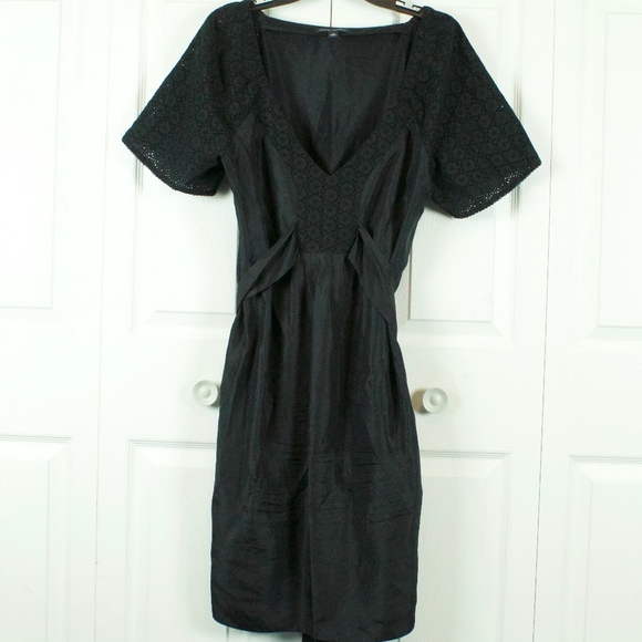 Banana Republic Dresses & Skirts - Banana Republic Black Dress 100% Silk Lace Size 14